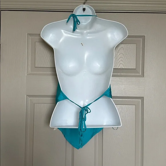 ViCOLO Teal Halter Top - Picture 3 of 9